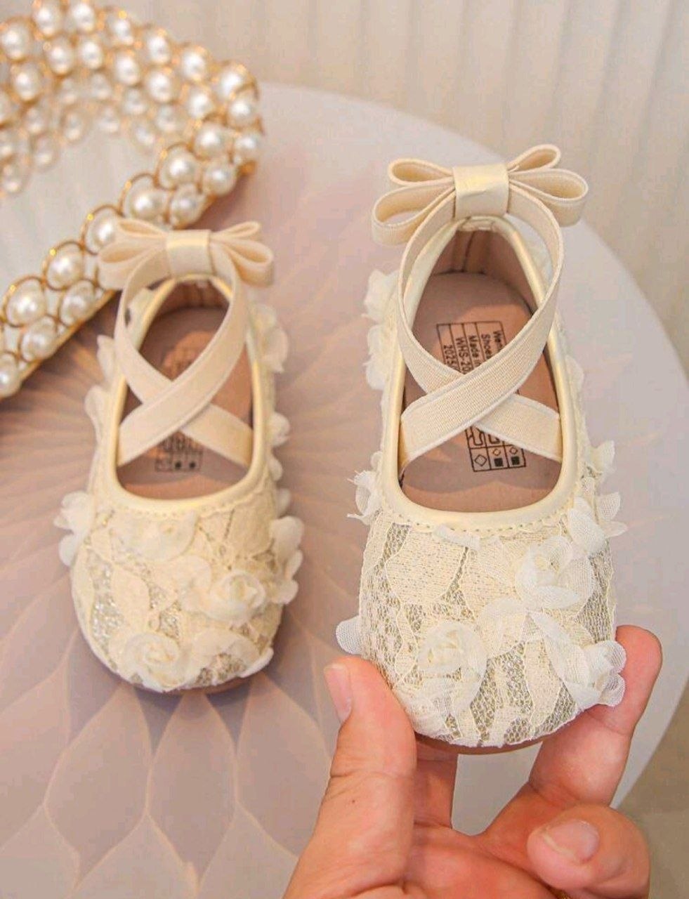 کفش توری عروسکی