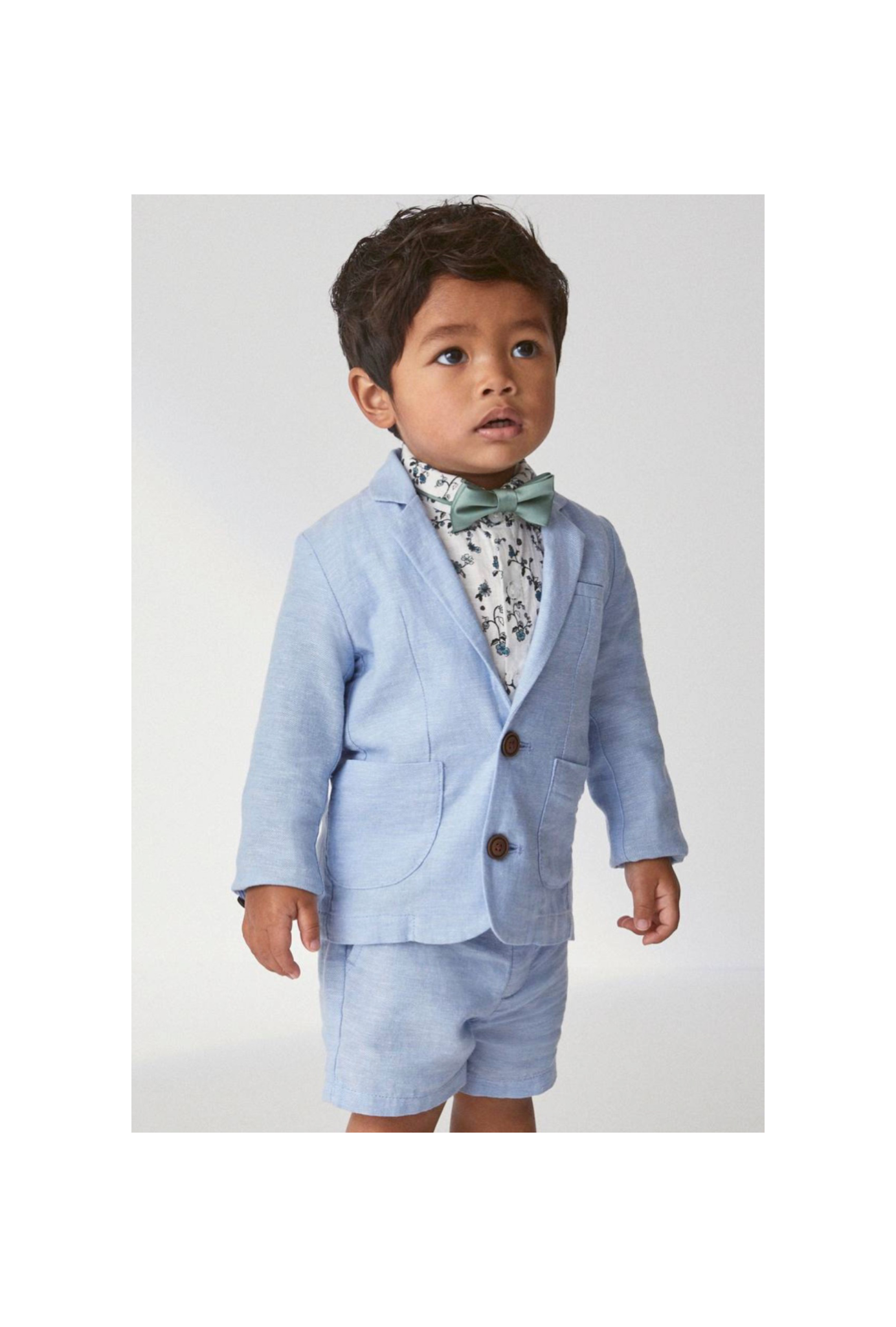 ست پیراهن، پاپیون، کت و شلوارک